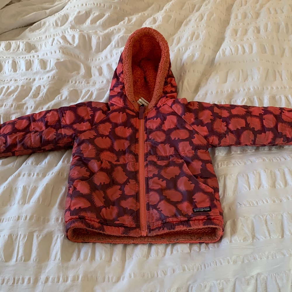 Girls Patagonia fleece lined jacket